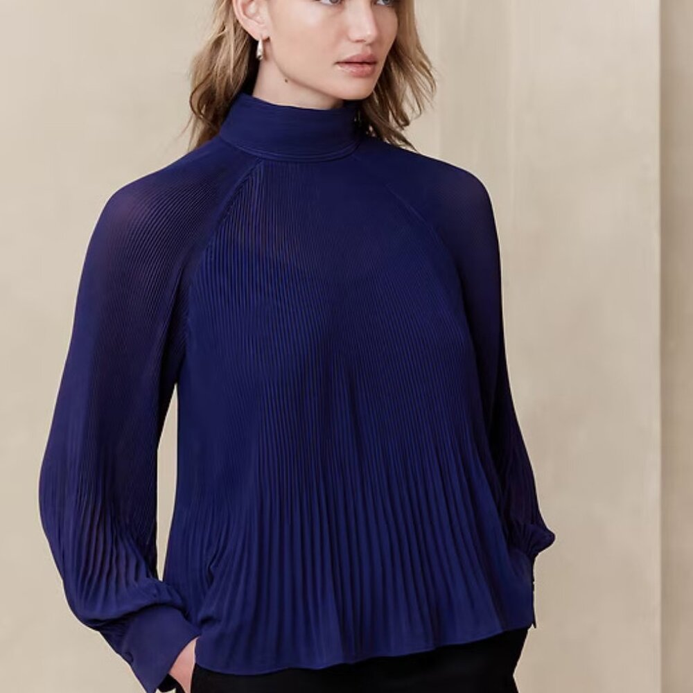 Banana Republic Factory - Pleated Volume-Sleeve Blouse - Patriot Blue